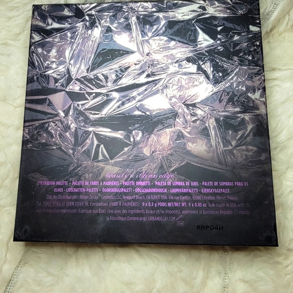 💥DISCONTINUED EXCLUSIVE LIMITED EDITION💥Urban Decay Troublemaker Palette! - Picture 7 of 7